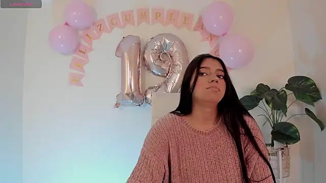 luna cute   online show from 02.23.26