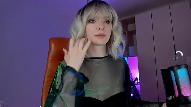 Mistress Iris online show from 06.10.26