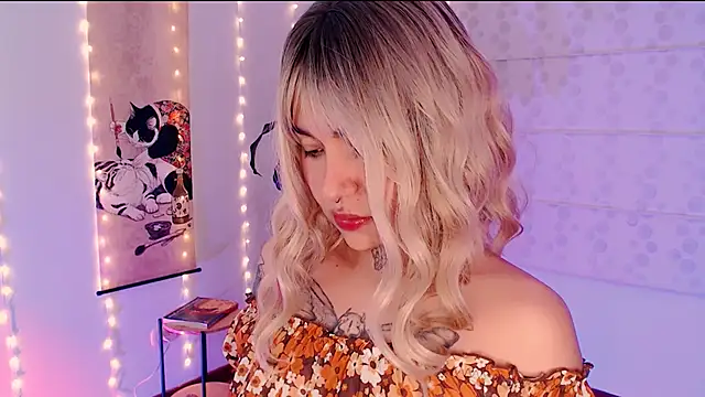 justmartina  online show from 03.25.26