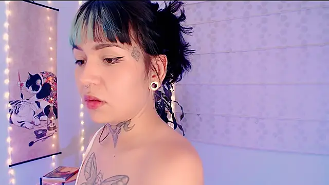 justmartina  online show from 04.08.26