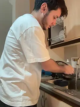 Snapshot of RicoValen chatting on 02.24.26 RicoValen online show from 02.24.26