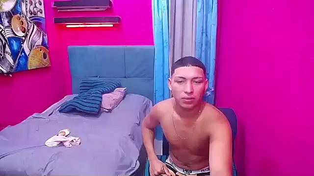 twinks fuck online show from 12.17.25