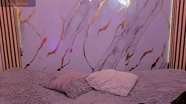 Dakota ferreti  online show from 04.21.26