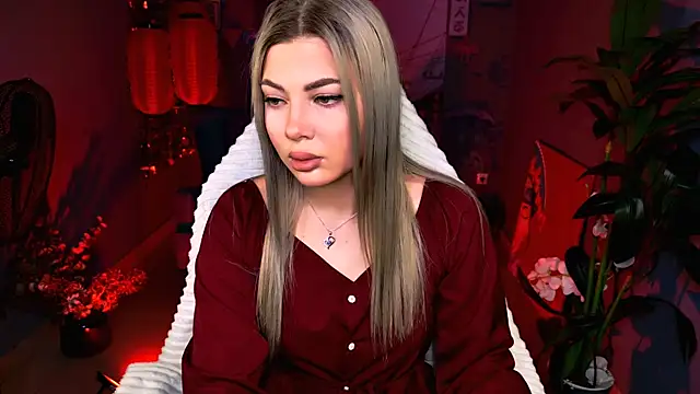 HyileyClark online show from 03.25.26