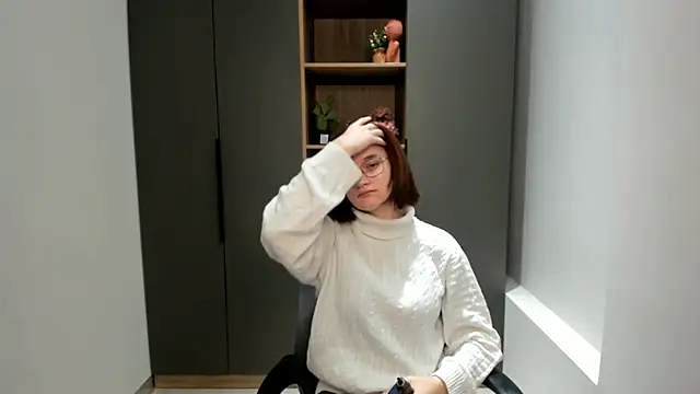 Snapshot of TemekaCritcher chatting on 11.27.25 TemekaCritcher online show from 11.27.25