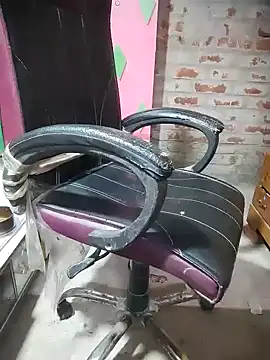 livaroy online show from 11.28.25