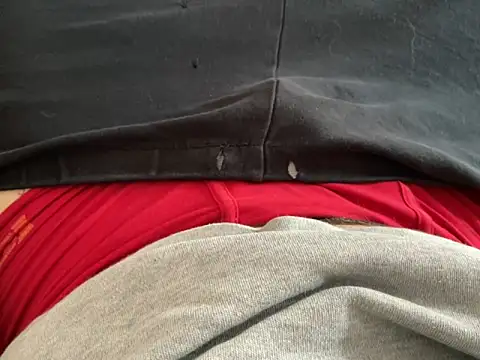 erdestruttor18 online show from 03.10.26