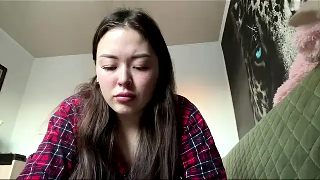 CurietHana1 online show from 12.22.25