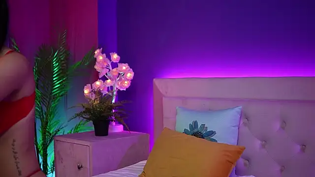 SophieVenus online show from 12.22.25