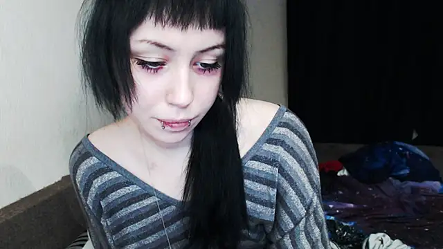 Lucyy666 online show from 12.04.25