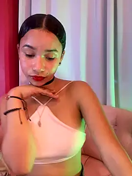 ZoeyFierce online show from 12.15.25