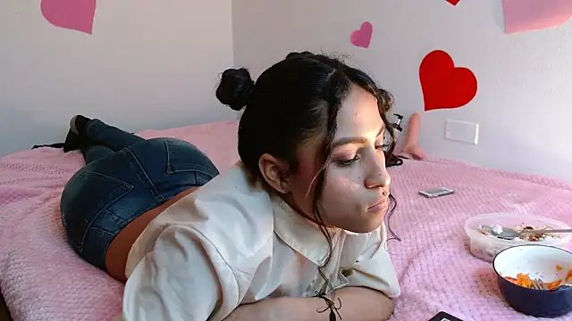 Snapshot of MarillynMorgan chatting on 02.22.26 MarillynMorgan online show from 02.22.26