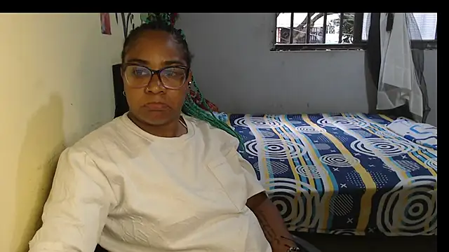 lia Hazbun online show from 02.19.26