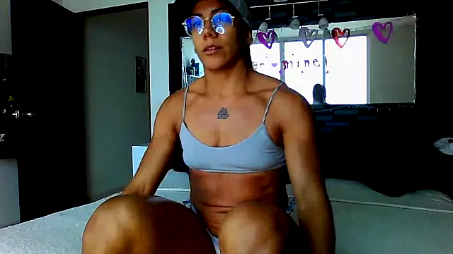 sexymusclegoddess online show from 04.07.26