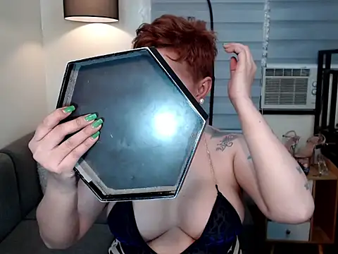 Snapshot of StarletSeductress chatting on 05.01.26 StarletSeductress online show from 05.01.26