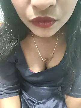 Zoyaa-Zubair online show from 02.10.26