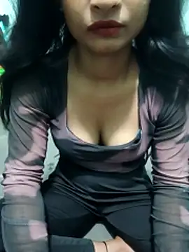 Zoyaa-Zubair online show from 04.23.26