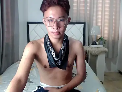 asiantwink0000 online show from 02.13.26