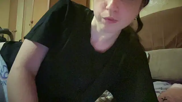 Aphr0ditee online show from 08.04.26