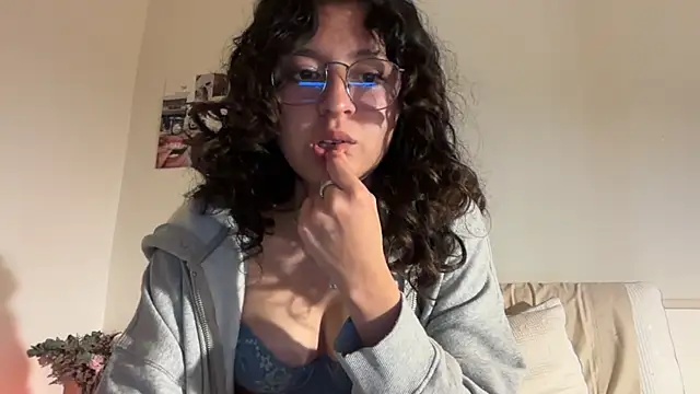 Alicatcua  online show from 03.23.26