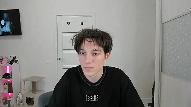 Mickleloveu online show from 12.01.25