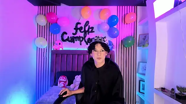 SthepanodiMonaco online show from 04.10.26