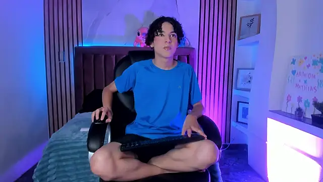 SthepanodiMonaco online show from 04.17.26