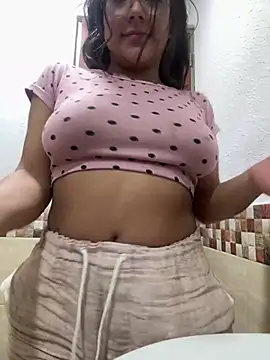 Snapshot of Dafne_se chatting on 07.18.26 Dafne se online show from 07.18.26