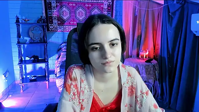 KateWillows online show from 02.28.26