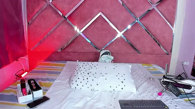 MeganDangelo online show from 02.03.26