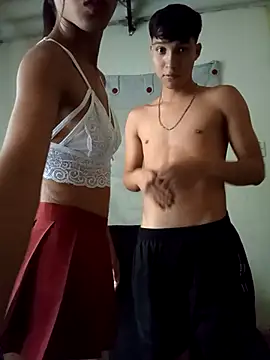 Snapshot of loveof_twolove2 chatting on 12.01.25 loveof twolove2 online show from 12.01.25