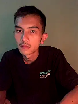 BoyPablo22 online show from 11.29.25