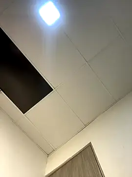 laia williamss online show from 12.16.25