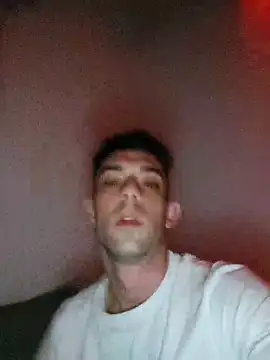 Snapshot of OnlyOneMen chatting on 02.20.26 OnlyOneMen online show from 02.20.26