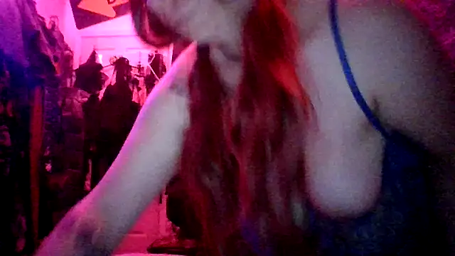 spunfoxxx online show from 12.18.25