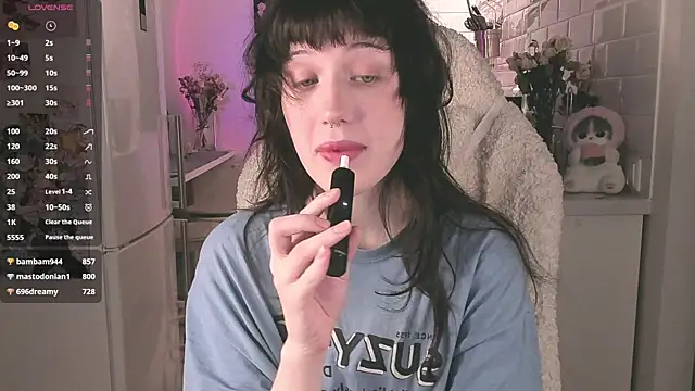 MePretty online show from 03.19.25