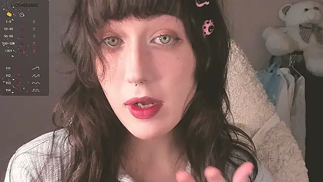 MePretty online show from 11.27.25