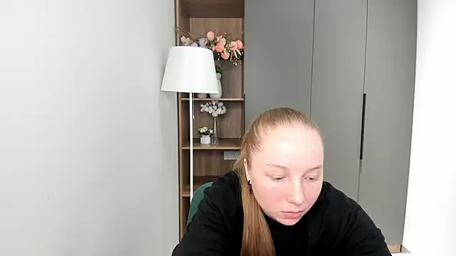 AdarnDeneui online show from 11.30.25