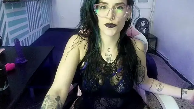 Snapshot of blackrose1997 chatting on 02.04.26 blackrose1997 online show from 02.04.26