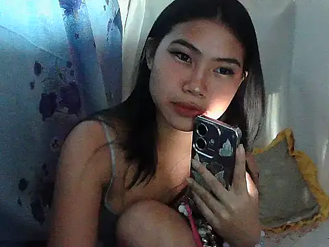 Snapshot of Allysonxx05 chatting on 02.01.26 Allysonxx05 online show from 02.01.26