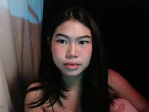 Snapshot of Allysonxx05 chatting on 02.10.26 Allysonxx05 online show from 02.10.26