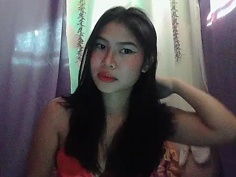 Snapshot of Allysonxx05 chatting on 02.27.26 Allysonxx05 online show from 02.27.26