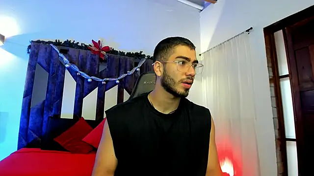 Franco banderas online show from 12.03.25