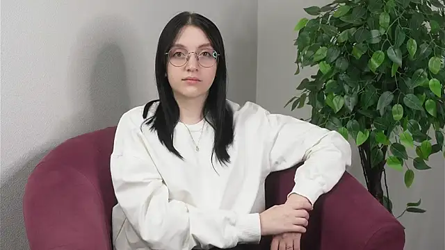 AmyDilox online show from 12.01.25