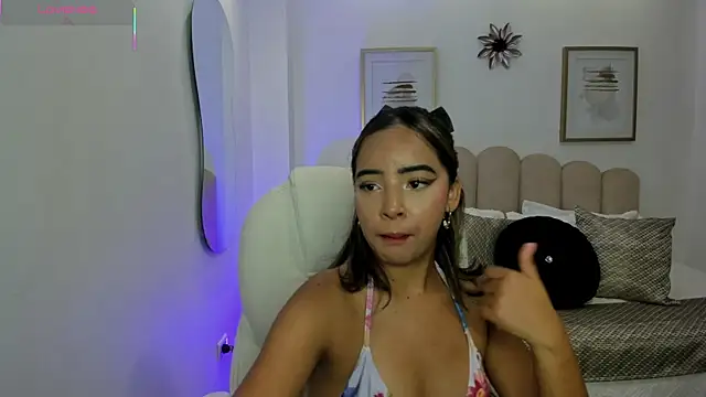 alana martiins online show from 04.21.26
