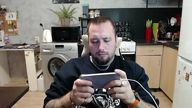 Snapshot of Sukuna_Ryoumen chatting on 12.01.25 Sukuna Ryoumen online show from 12.01.25