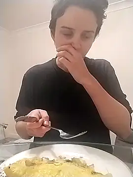 Amy01112 online show from 04.14.26