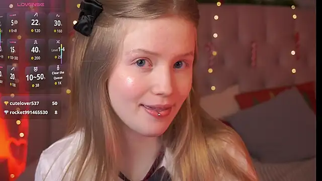 Snapshot of LilianHoward chatting on 01.13.26 LilianHoward online show from 01.13.26