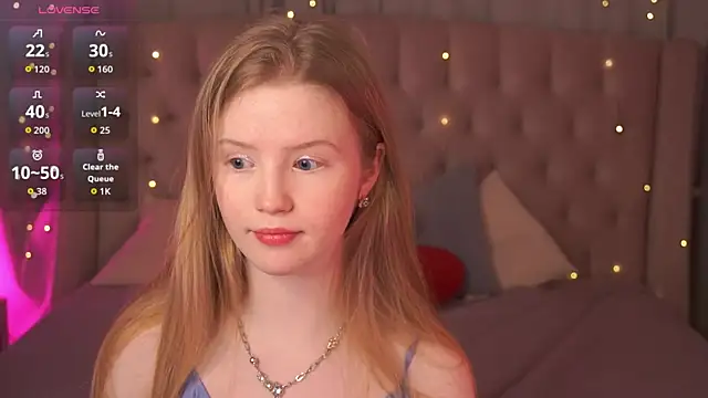 Snapshot of LilianHoward chatting on 01.18.26 LilianHoward online show from 01.18.26