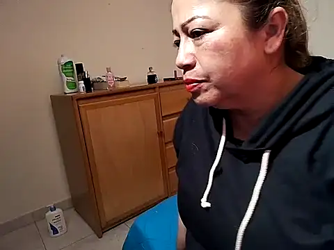 pamela 08 online show from 12.20.25